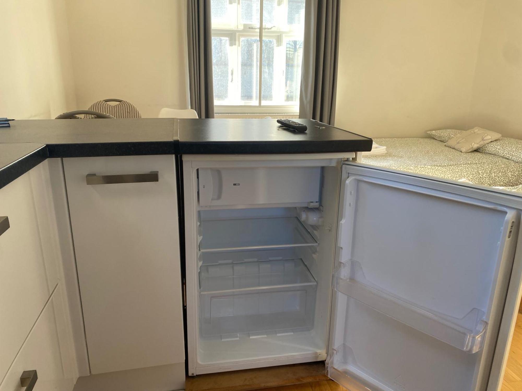 דירות לונדון Victorian Building - Sleeps 5 - Pet Friendly מראה חיצוני תמונה