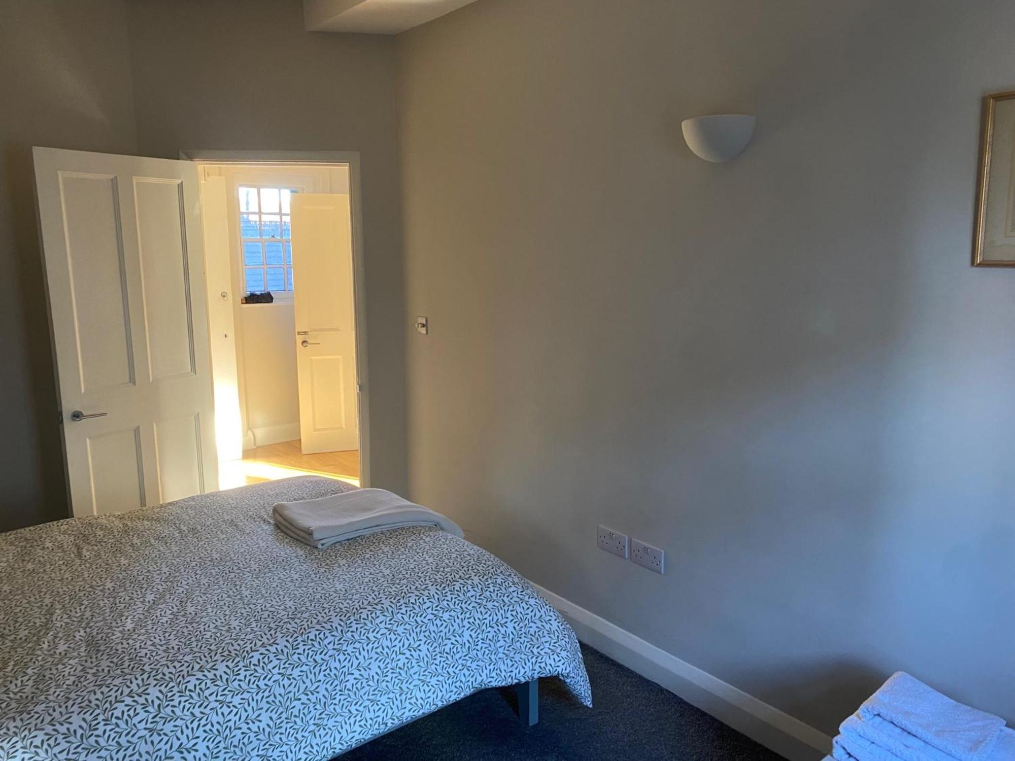 דירות לונדון Victorian Building - Sleeps 5 - Pet Friendly מראה חיצוני תמונה